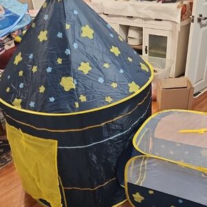 Children's Star Print Play Tent in Navy and Yellow